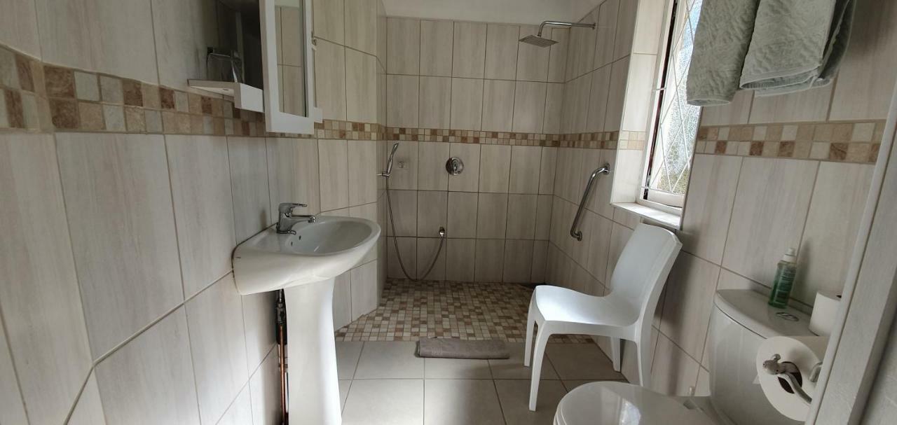 Chez Nous Bed And Breakfast & Self Catering دندي المظهر الخارجي الصورة